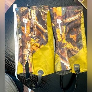 Camo gaiters